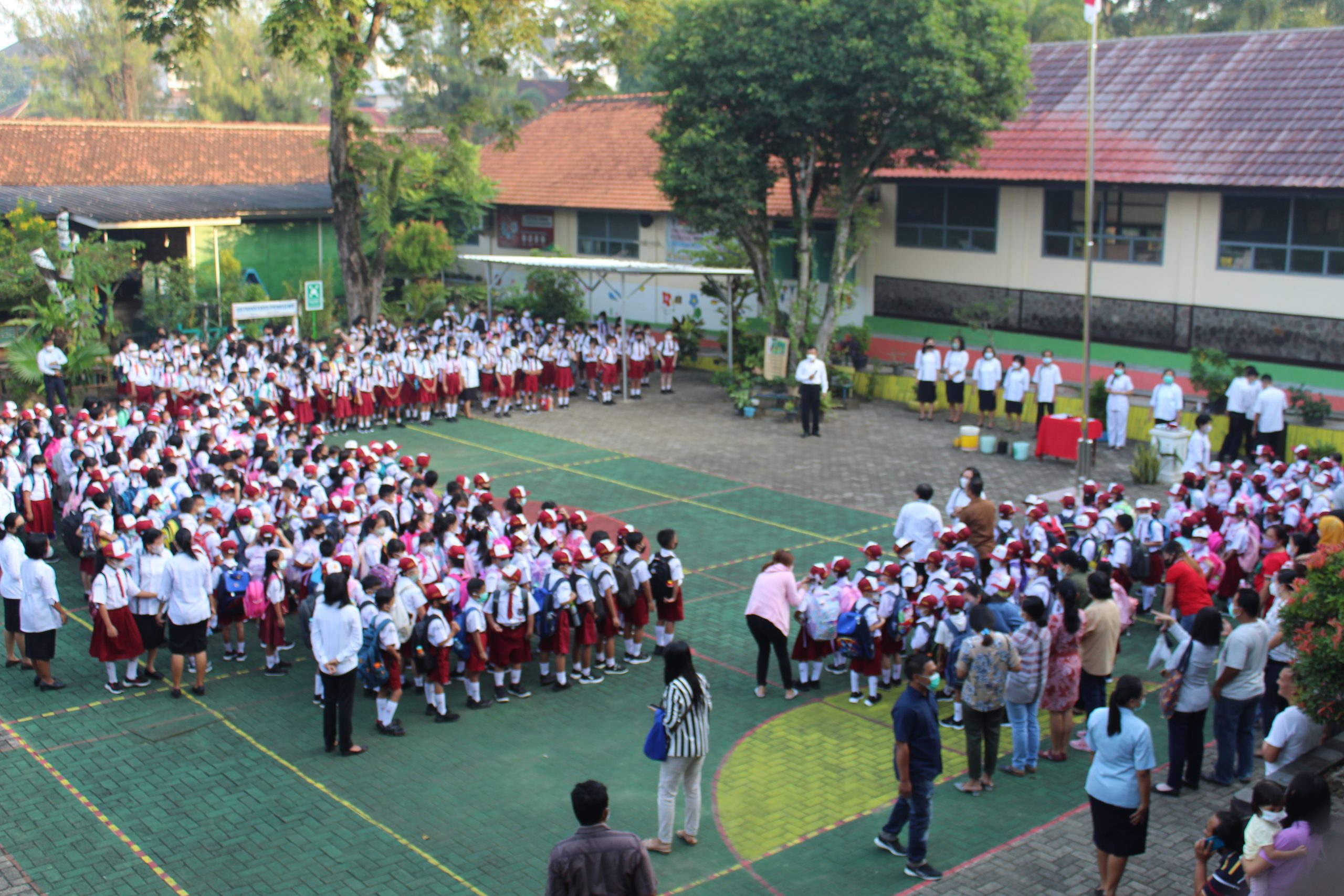 Hari Pertama Masuk Sekolah   SD Fransiskus TP. 2022/2023