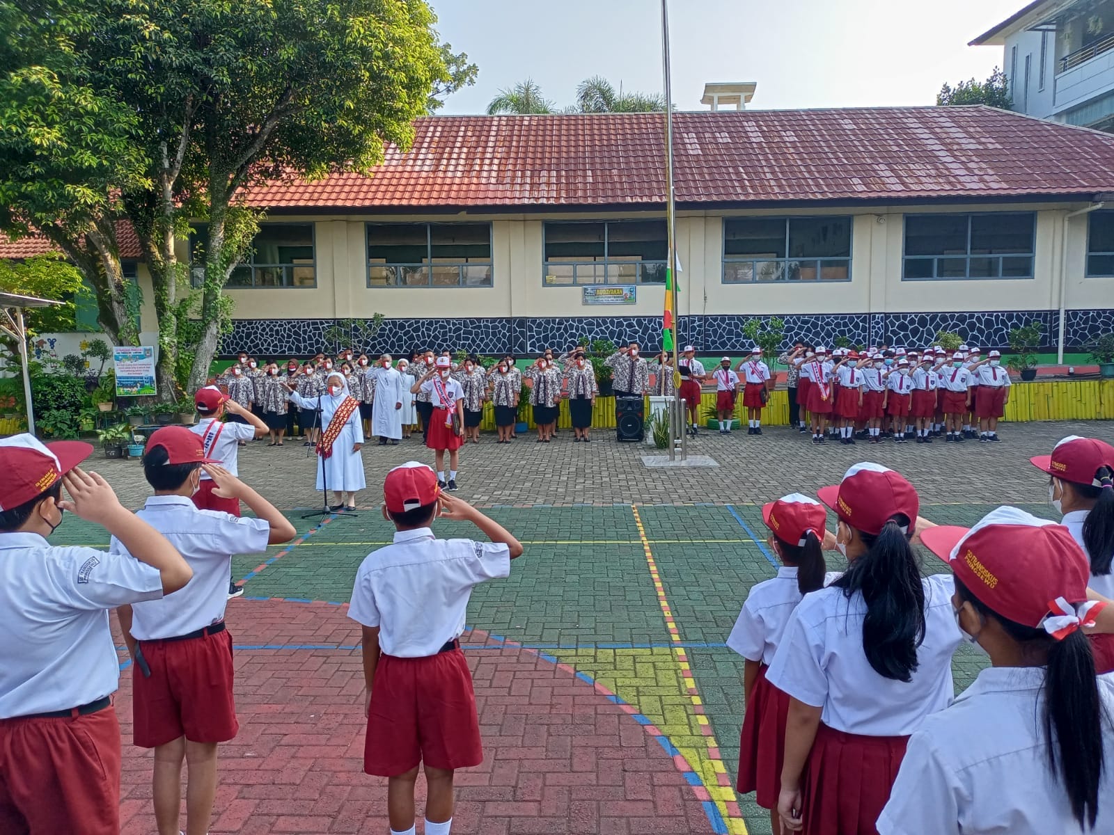 HUT RI KE -77 TAHUN DI SD FRANSISKUS PRINGSEWU