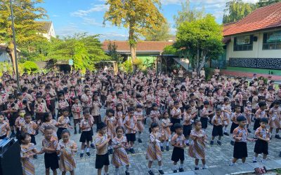 Semangat Kebersamaan dan Sehat Bersama di Senam Jumat TK & SD Fransiskus Pringsewu